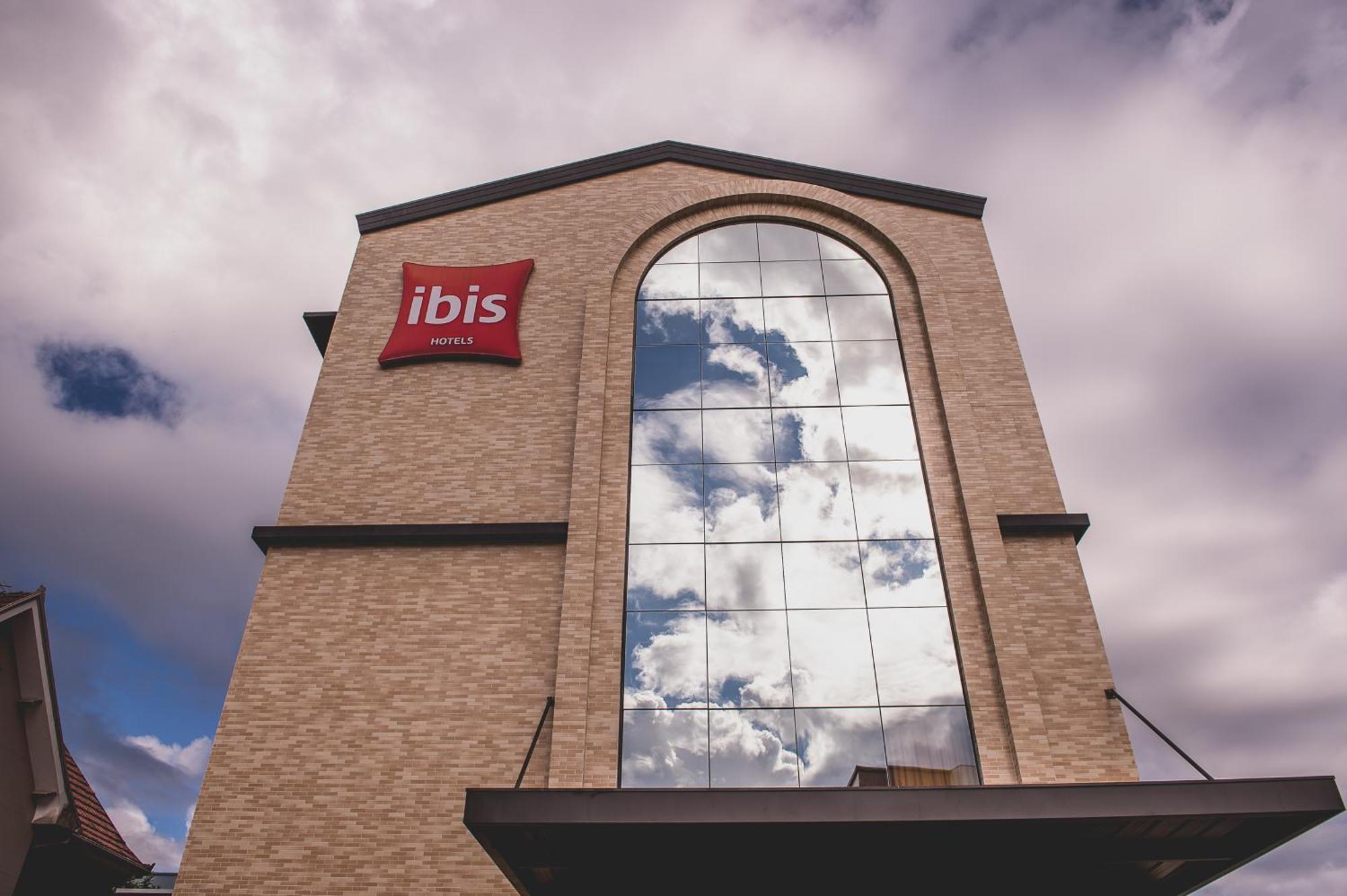 Ibis Carlos Barbosa Buitenkant foto